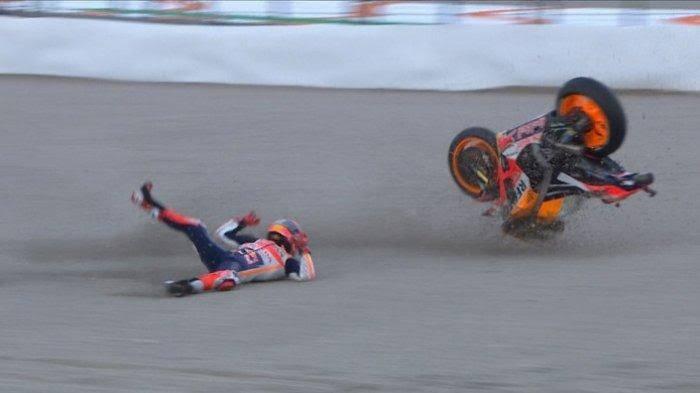 Alex Rins Menang dan Andrea Dovizioso Girang Marc Marquez jatuh