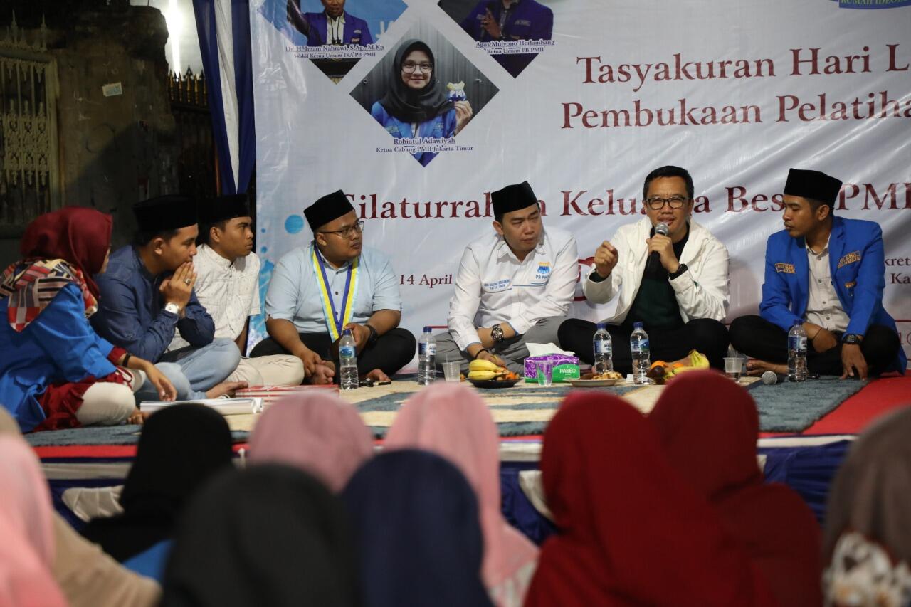 Menpora Gelar Tasyakuran dengan Keluarga Besar PMII
