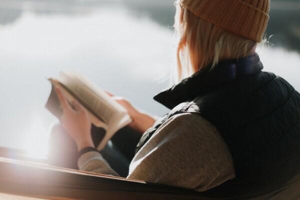 Biar Makin Suka, Terapin 5 Tips Ini Saat Mulai Menanamkan Hobi Membaca