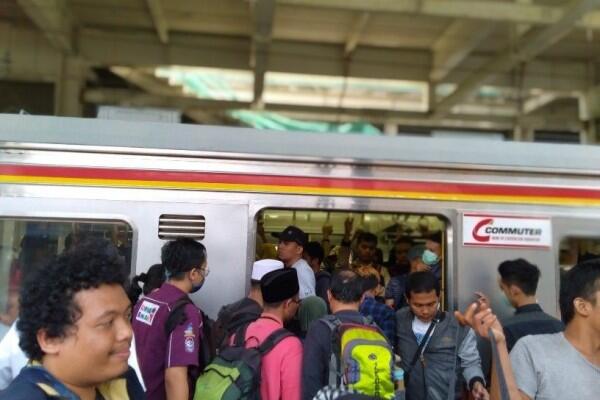 Normalisasi Double Double Track, KRL Masih Terlambat 10 Menit