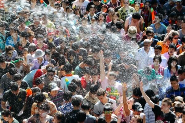 5 Fakta Seru Songkran Festival di Thailand, Basah-basahan!