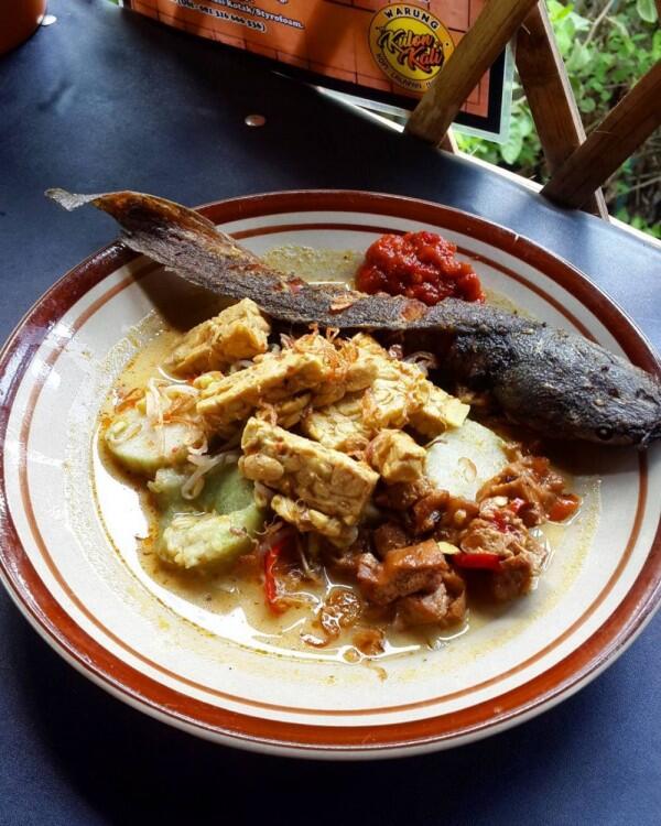 7 Warung Orem Orem Tempe Paling Enak di Malang, Siap Goyang Lidah!