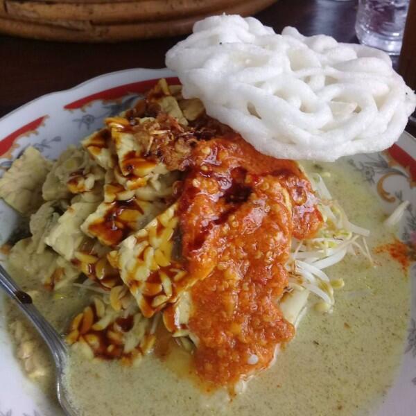 7 Warung Orem Orem Tempe Paling Enak di Malang, Siap Goyang Lidah!