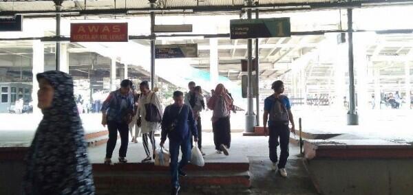 Jadwal KRL Masih Terimbas DDT, PT KCI Imbau Penumpang Atur Waktu