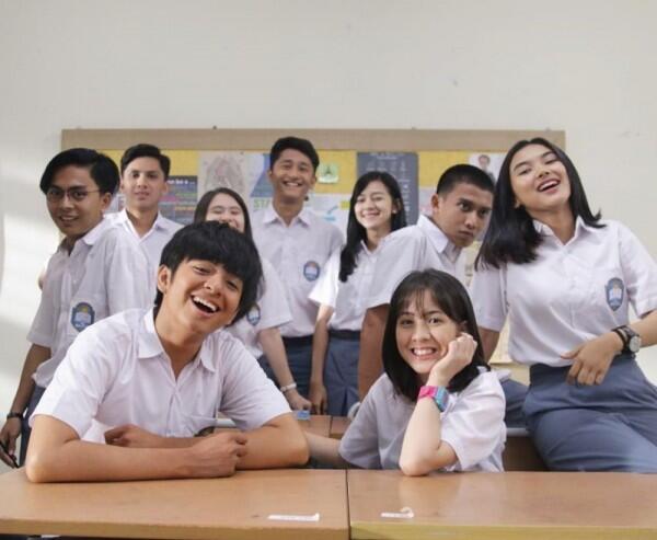 10 Potret Mesra Angga Yunanda & Zara JKT48 yang Gemesin, Pacaran?