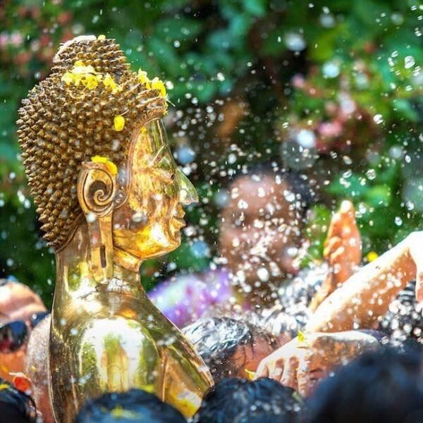 15 Potret Kemeriahan Festival Songkran 2019 di Thailand, Seru Banget!