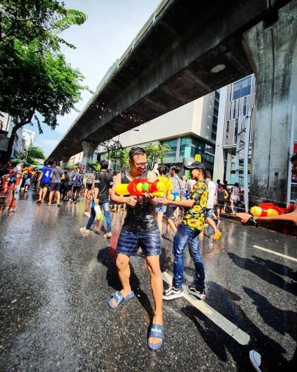 15 Potret Kemeriahan Festival Songkran 2019 di Thailand, Seru Banget!