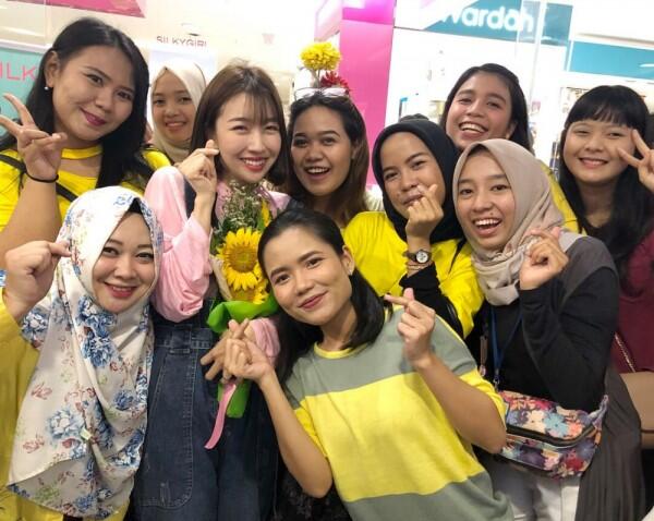 10 Penampilan Kece YouTuber Korea Sunny Dahye Ini Memikat Hati
