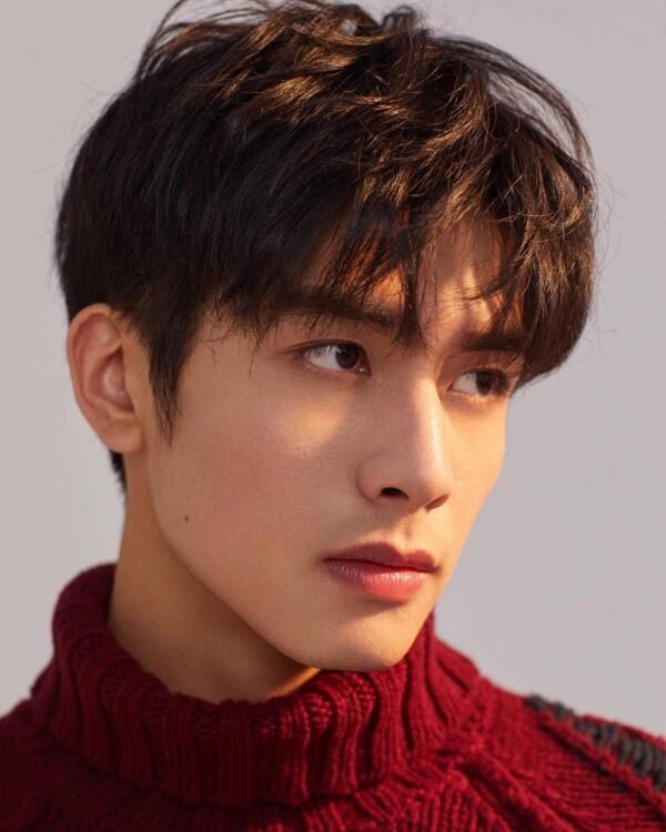 11 Potret Memesona Song Wei Long, Aktor China Sahabatnya Sehun EXO