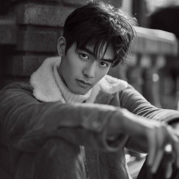11 Potret Memesona Song Wei Long, Aktor China Sahabatnya Sehun EXO