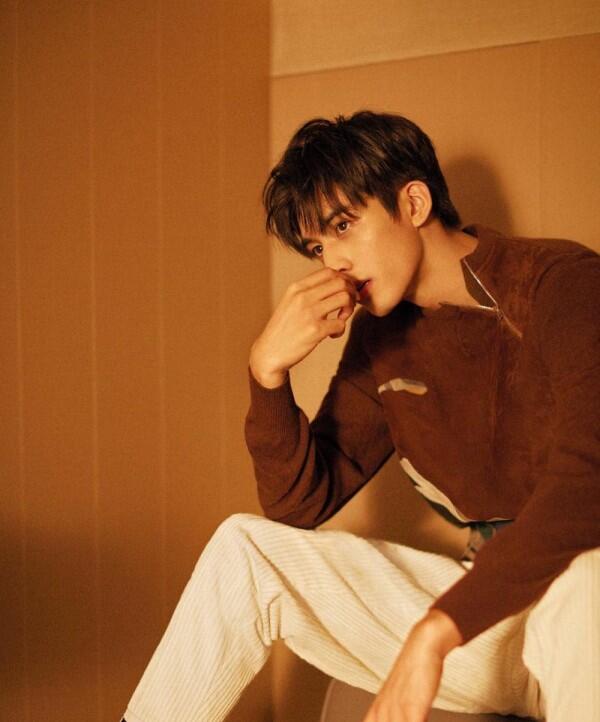 11 Potret Memesona Song Wei Long, Aktor China Sahabatnya Sehun EXO