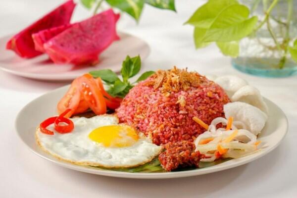 Aneh Tapi Enak, 5 Nasi Goreng Ini Terbuat dari Buah-buahan