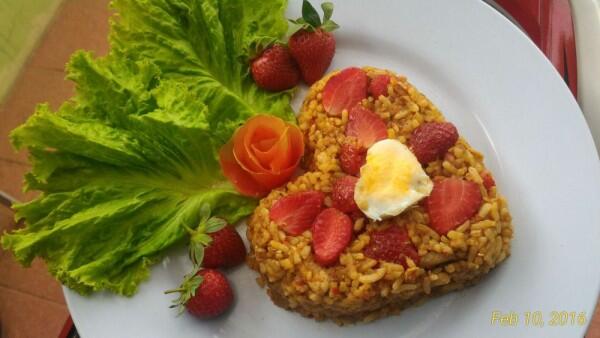 Aneh Tapi Enak, 5 Nasi Goreng Ini Terbuat dari Buah-buahan