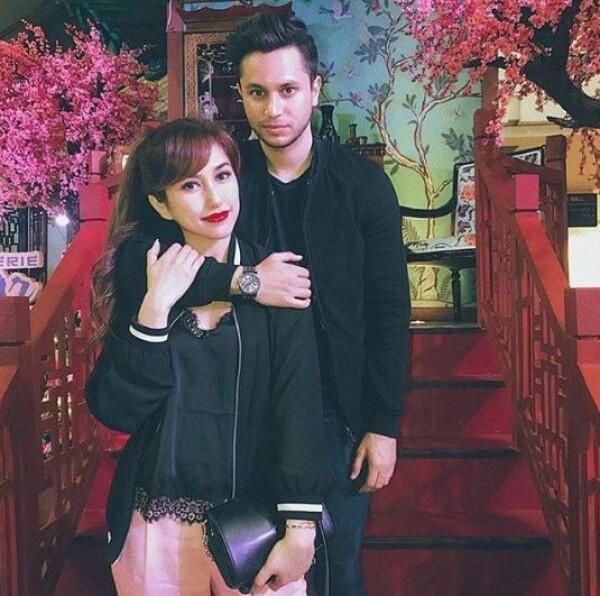 Jarang Disorot, Ini 10 Potret Manis Louise Anastasya dan Suami