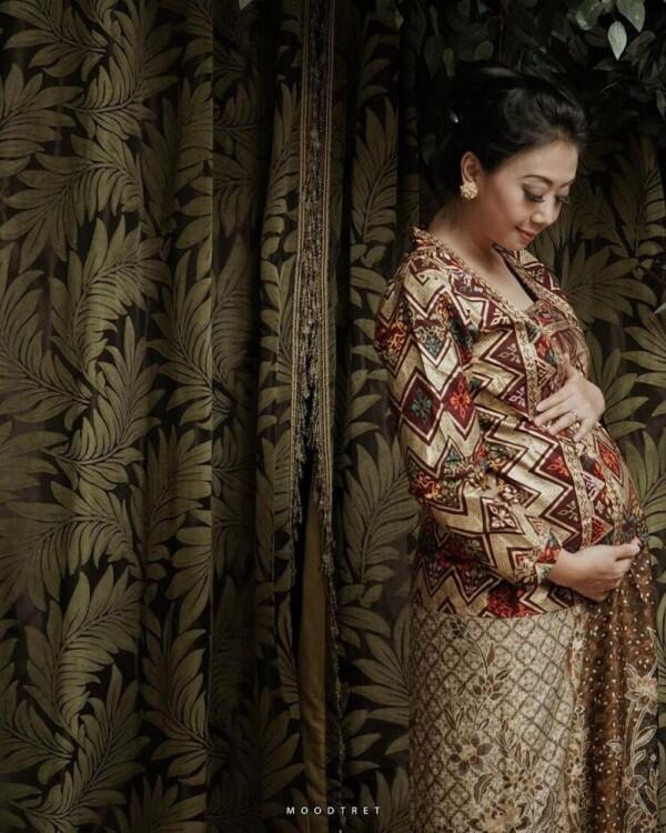 Kandungan Bermasalah, 10 Perjuangan Asri Welas Melahirkan Anak Ketiga