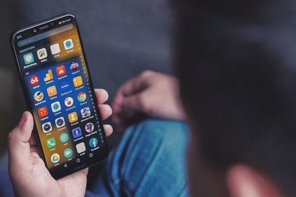 5 Smartphone Honor dengan Layar Berdimensi 6inci, Pas Buat Nonton