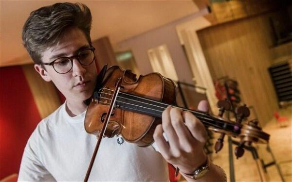 5 Alasan Biola Stradivarius Jadi yang Paling Mahal
