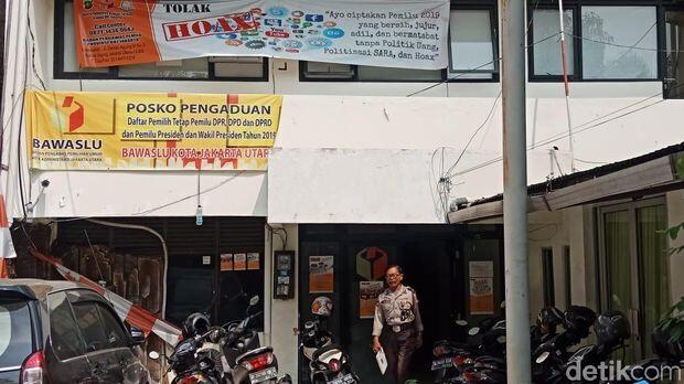Bawaslu OTT Pria di Depan Posko M Taufik, Diduga Terkait Politik Uang
