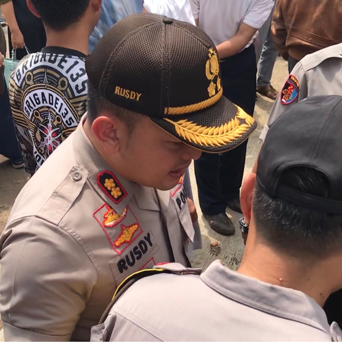 Kunjungan Kejutan Ridwan Kamil ke TPS Dekat Rumah