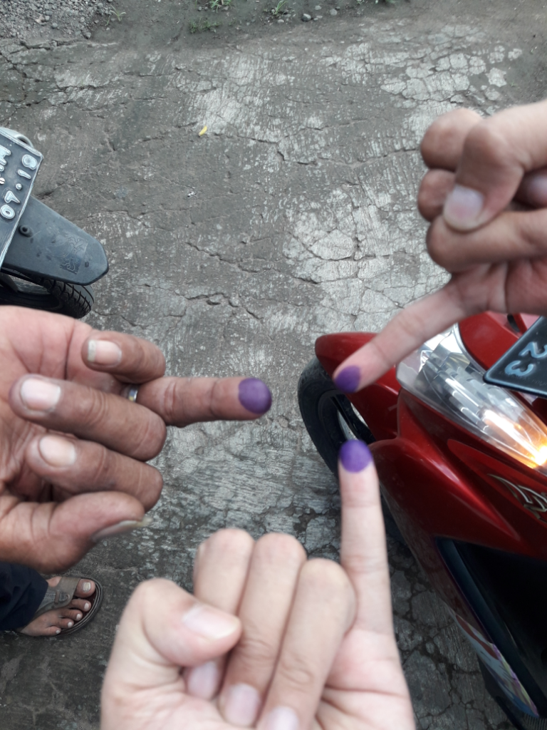 Tunjukkan jiwa Nasionalismu dengan mengikuti pemilu 2019, Pemilu di desaku.