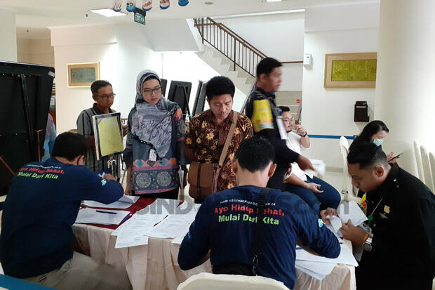 Ratusan Dokter Muda dan Perawat Berikan Suara di TPS RSCM