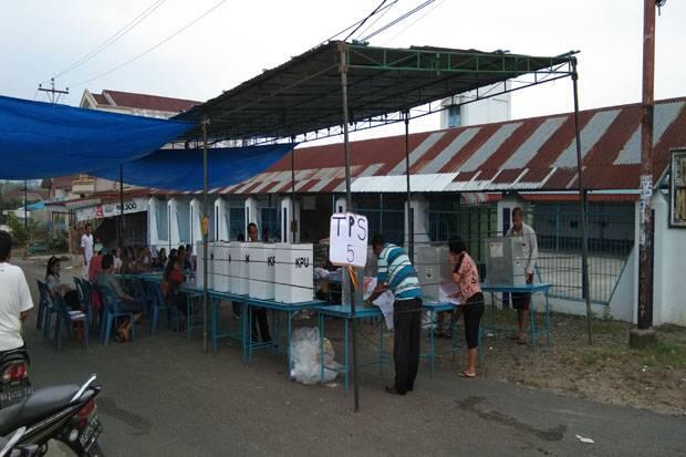 Meski Diguyr Hujan, Warga Pematangsiantar Tetap Antusias ke TPS