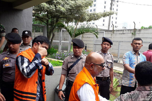 Tahanan KPK Bowo Sidik Pangarso Angkat Jempol Usai Nyoblos