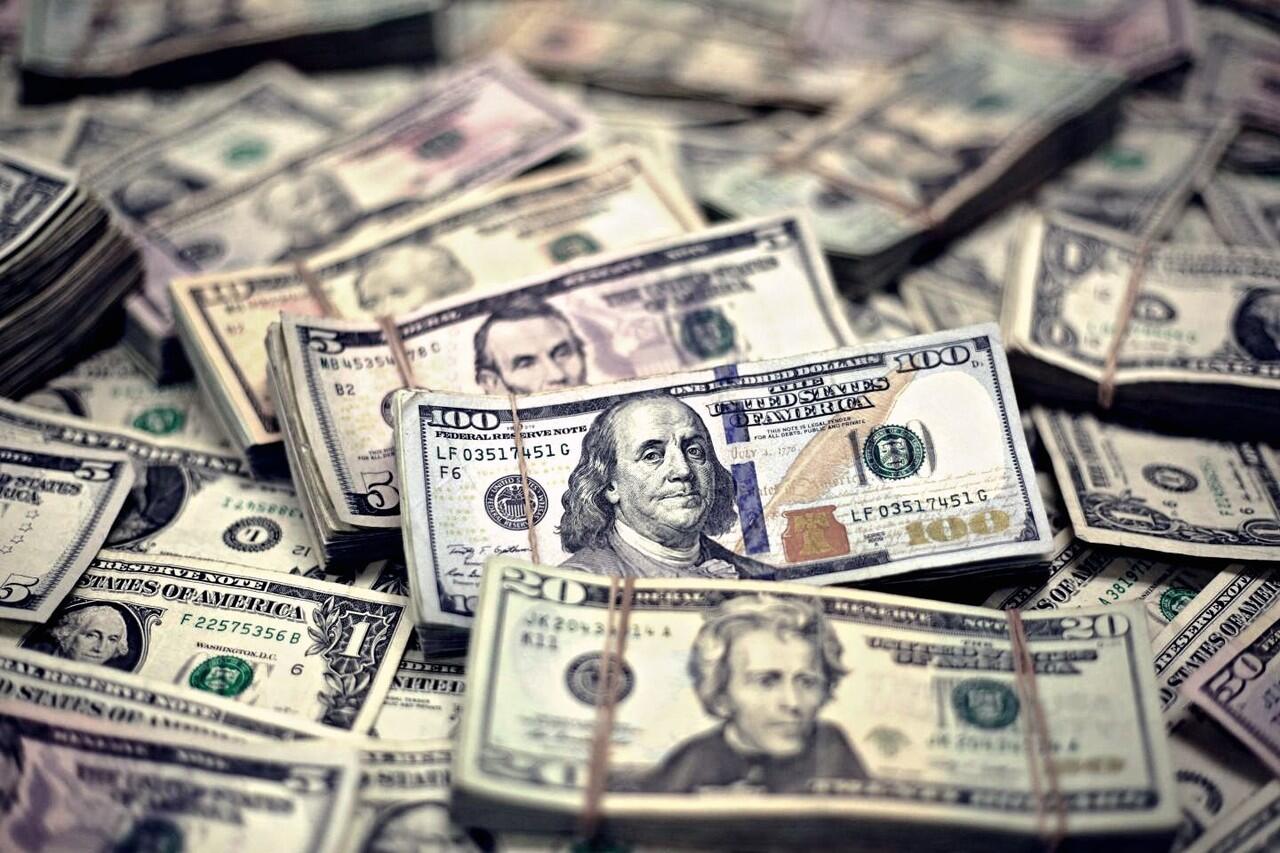 Alkisah Penambang Dollar di Kapal Pesiar (berdasarkan kisah nyata)