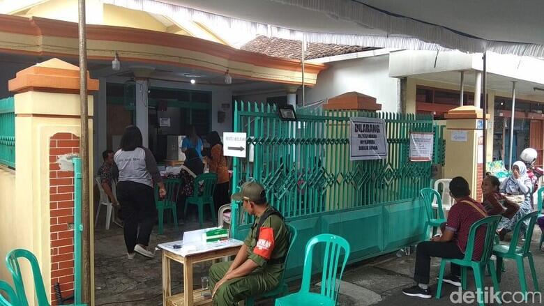 Tolak Celup Tinta, Seorang Warga Bacok Petugas KPPS di Blitar