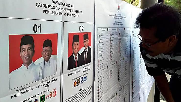 Pemilu Sukses Berkat Petugas TPS