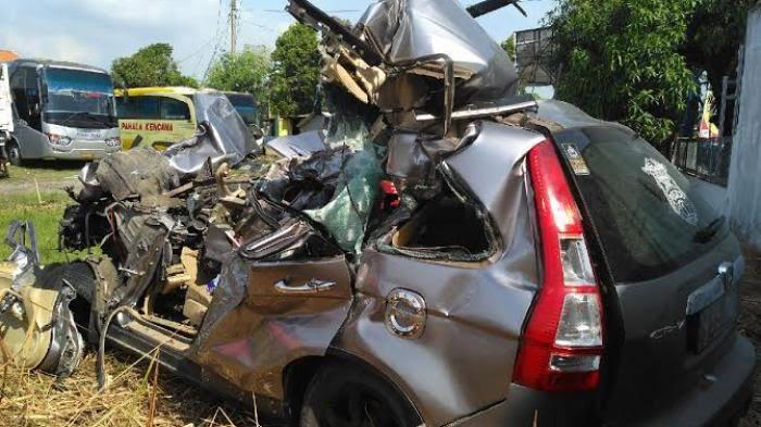 Sering Tabrakan di Tol, Emang Ada Apa ya Gan?