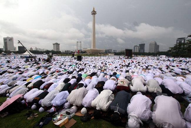 PA 212 Gelar Sujud Syukur Kemenangan Prabowo di Monas 19 April