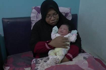 Bayi Perempuan Lahir Saat Pemilu 2019 Dinamai Nur Sandi Nesia