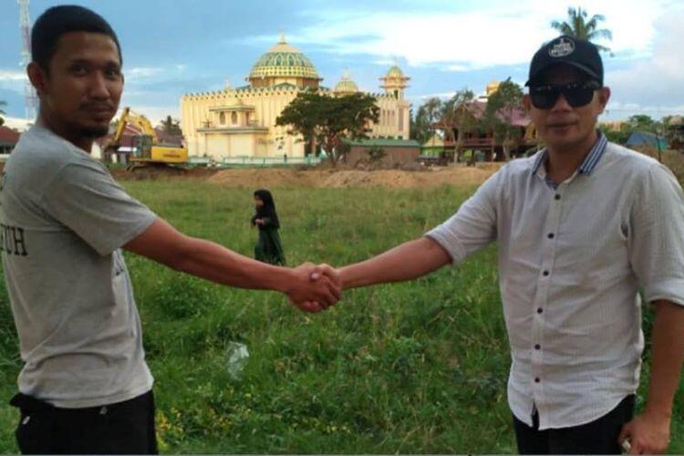 Dua Pria Pendukung Jokowi dan Prabowo Taruhan Tanah 1 Hektar dalam Pilpres