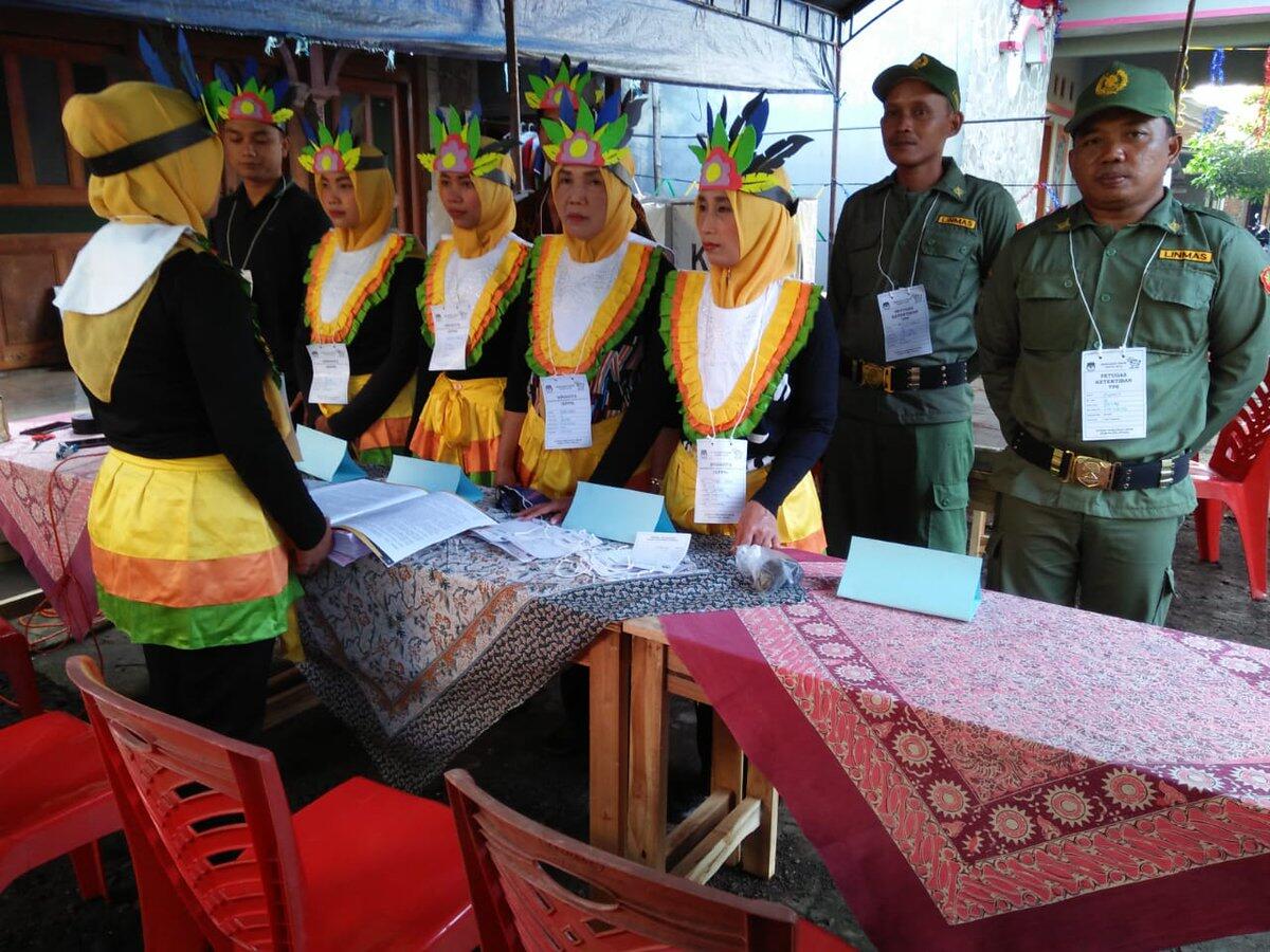 Sambil Nyoblos, Ikutan Lomba Fotografi Pemilu
