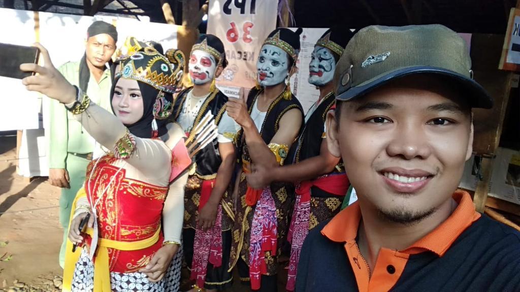 Sambil Nyoblos, Ikutan Lomba Fotografi Pemilu