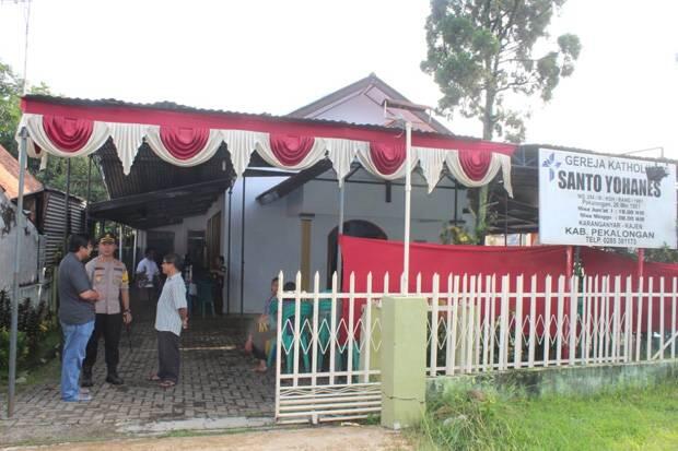 Kapolres Pekalongan Cek Langsung Pengamanan di Sejumlah Gereja