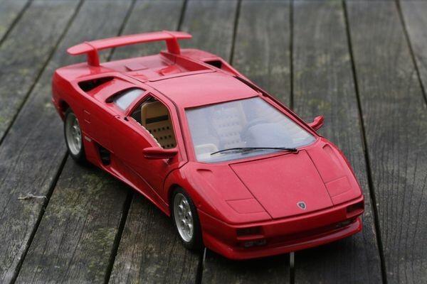 7 Merek Diecast Mobil Terbaik yang Bisa Kamu Beli