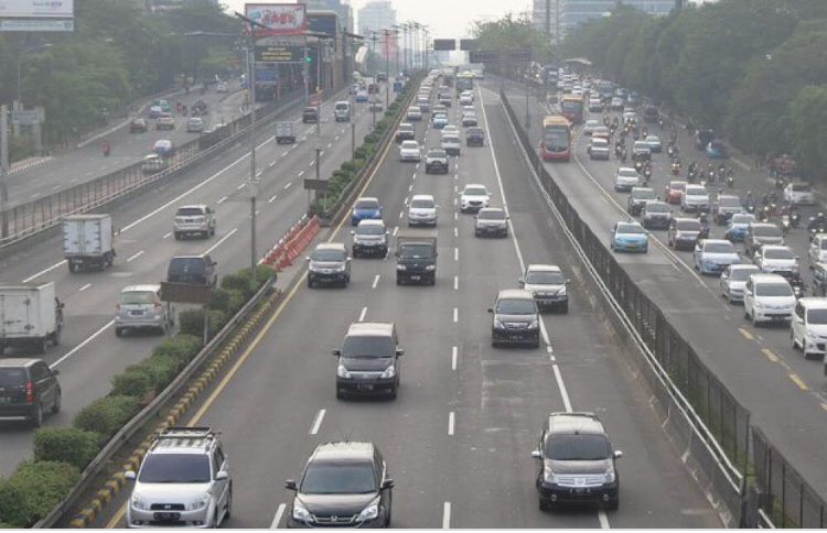 Agan Tau Gak Fungsi dan Aturan soal Bahu Jalan? Baca Ini, Semoga Berfaedah