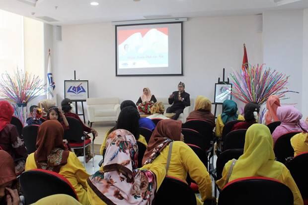 Kartini Masa Kini, Ibu Hebat bagi Anaknya
