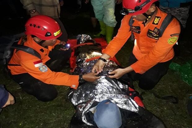 Gadis Pendaki Gunung Sindoro Jatuh ke Jurang