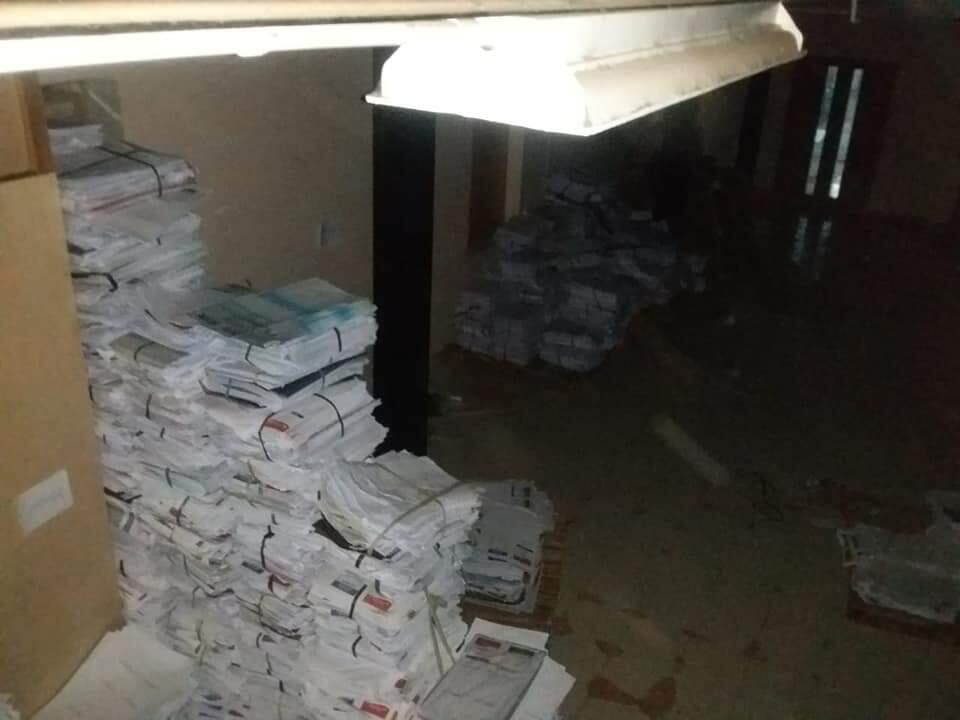 Ribuan surat suara ditemukan dikantor media TRIBUN TIMUR Makassar
