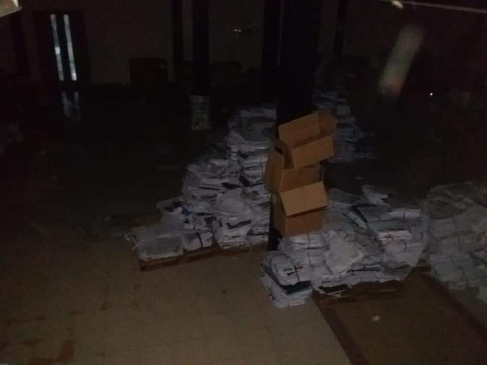 Ribuan surat suara ditemukan dikantor media TRIBUN TIMUR Makassar
