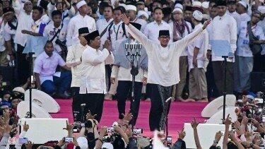 Prabowo Bicara 'People Power': Tinggal 20 Juta Rakyat Duduk Saja, Sebulan!