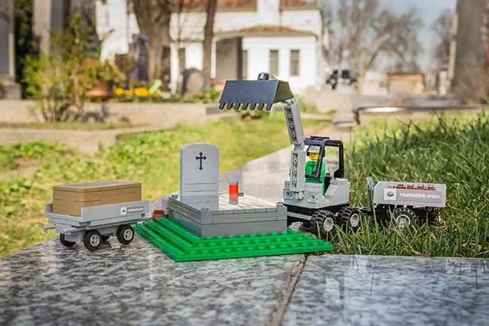 Unik Banget, LEGO Ini Jadi Alat Peraga Kematian!