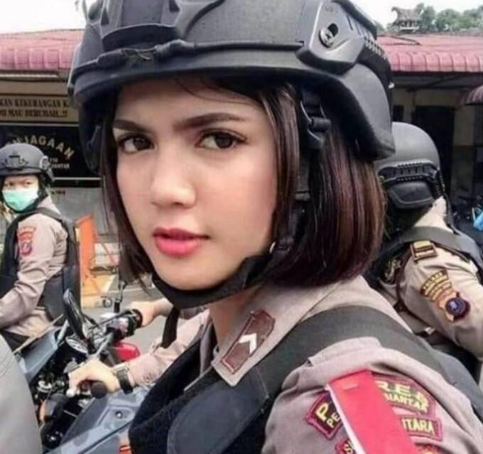 Begini Respon Bripda Vani Usai Dapat Pesan Cinta dari Hotman Paris
