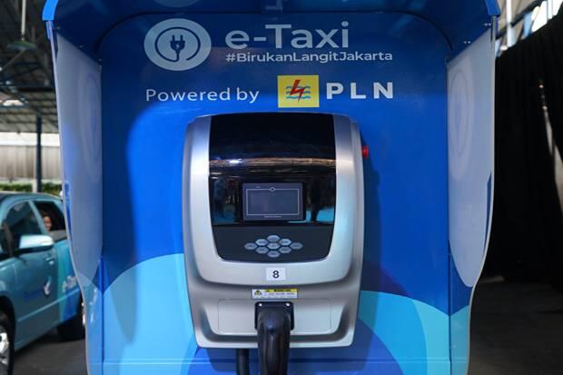 Jonan Targetkan 2.000 Stasiun Pengisian Listrik Umum