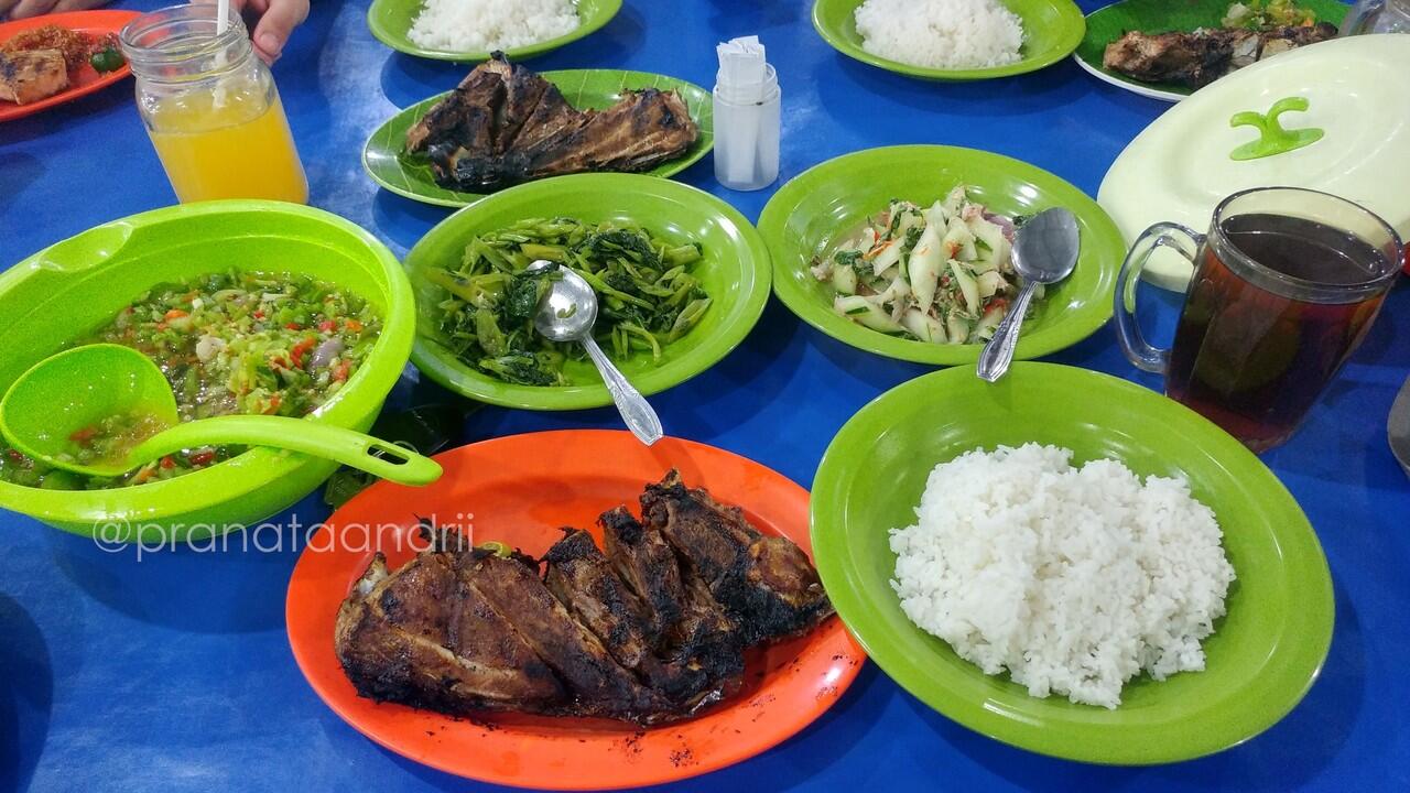 Mencicipi Kuliner Khas Kota Manado