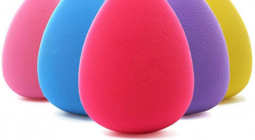 [SISTAAA..] Ini Cara Membersihkan Spons Make Up Dengan Microwave