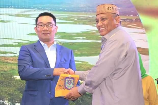 Begini Cara Gurbenur Gorontalo Perjuangkan Nasib Pelajar Daerah